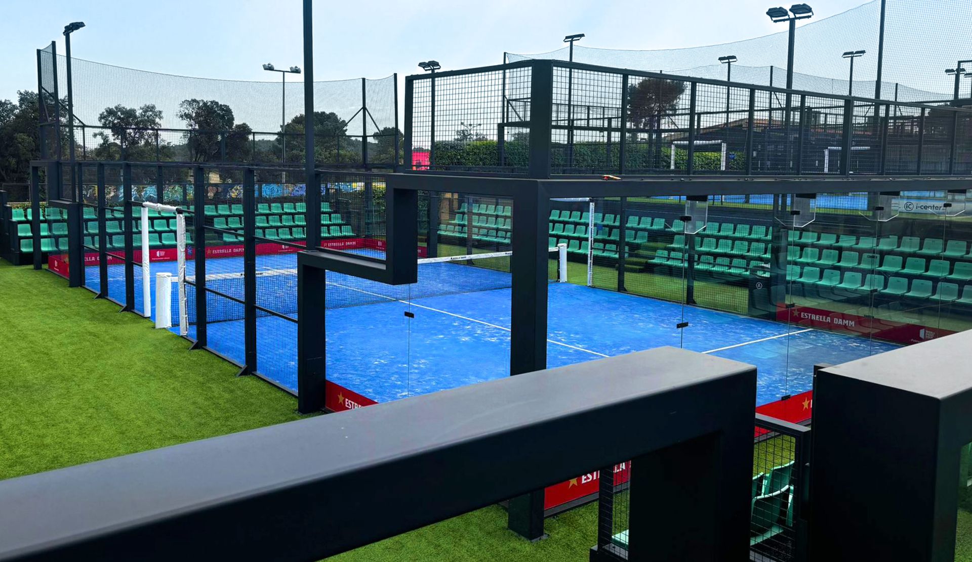 We build and install <span>Padel Courts</span> on all 5 continents